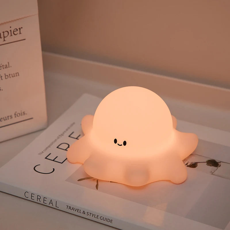 1pc Cute Octopus a LED, luce notturna in silicone, ricaricabile tramite USB